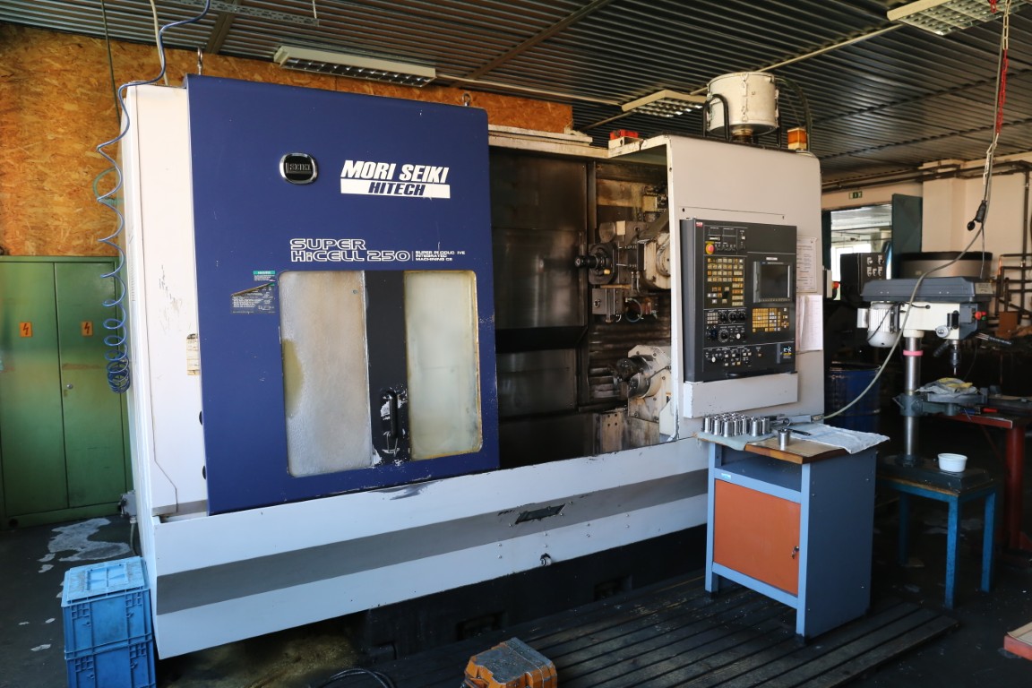 Doosan Lynx 220LM eszterga